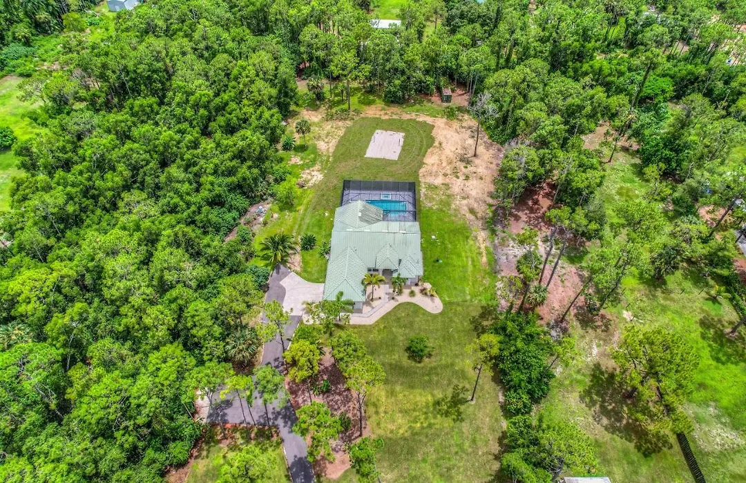 Naples Gem With Private Sand Volleyball Court!-1