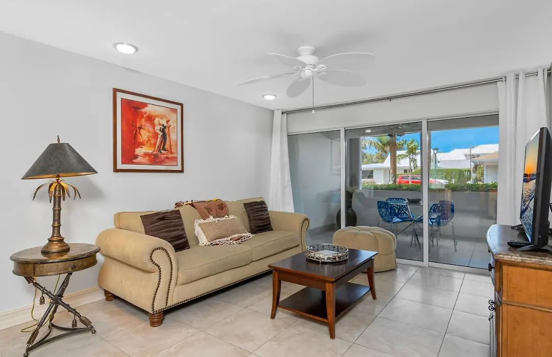 Downtown Starfish 807-1