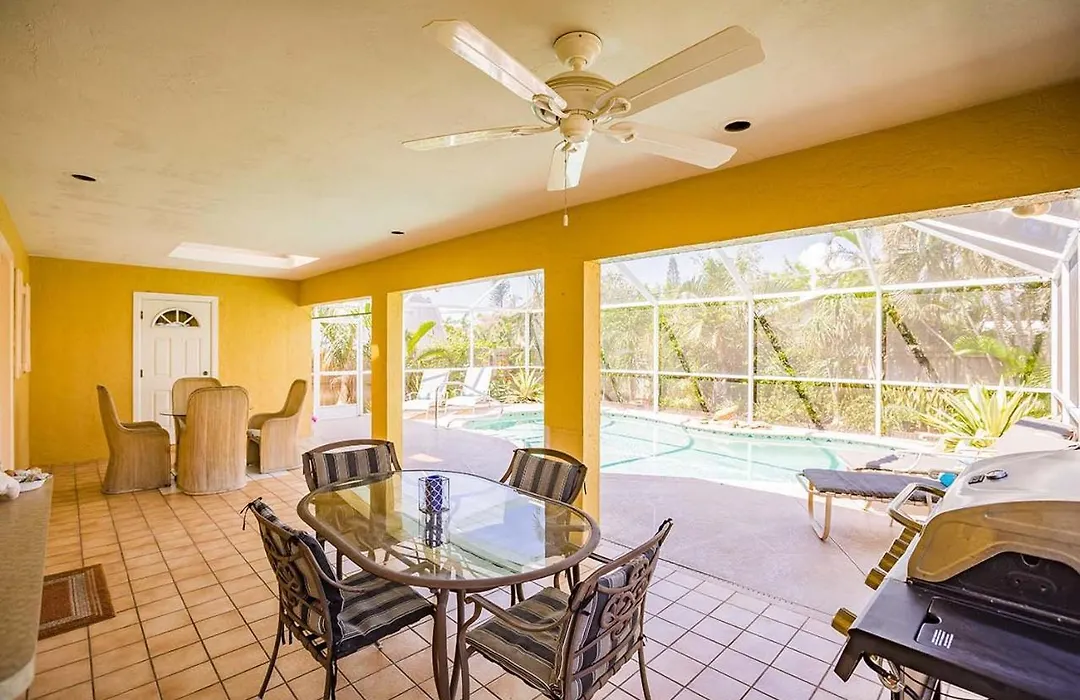 Vanderbilt Breeze..Less Than Mile To Beach..Heated Pool-1