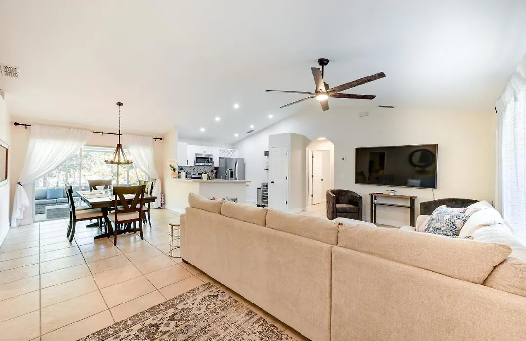 Pet-Friendly Naples Vacation Rental W/ Fire Pit!-1