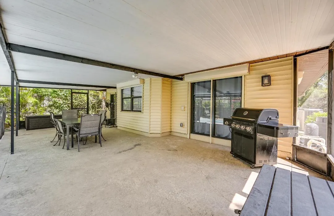 Naples Home Private Pool And Grill About 1 Mi To Beach-1