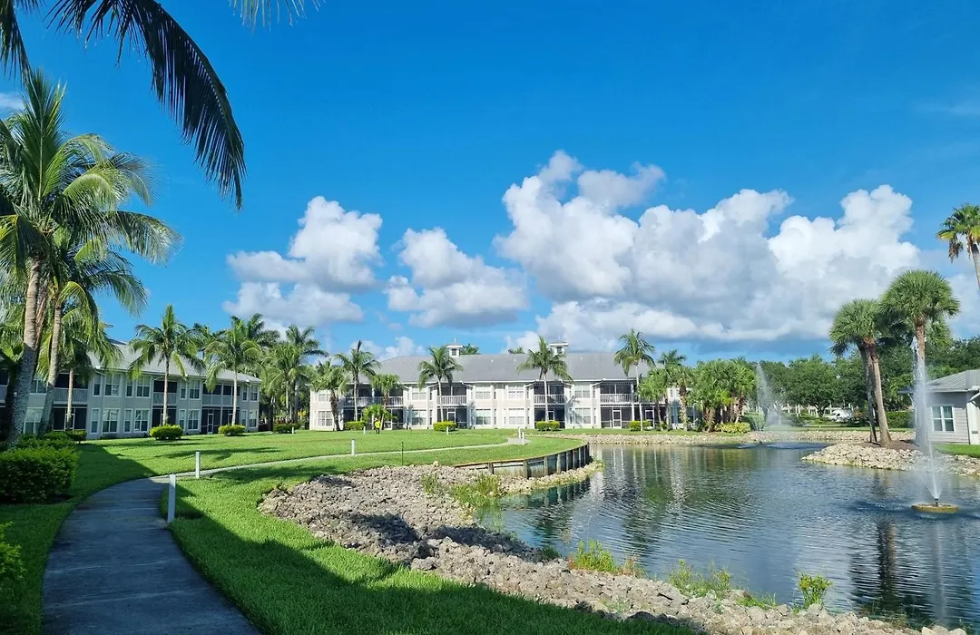 Lovely 2-Bedroom Plus Den Condo In Greenlinks Resort-1