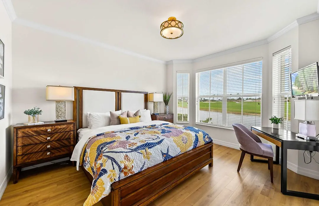Catina - Freshly Renovated Stylish 2Br 2Ba Condo In Lely Resort With Lake & Golf Course Views Private Lanai And Access To Pool Gym Tennis And More! Prime Location Just Minutes From Naples Beaches And 5Th Ave, Perfect For A Relaxing Florida Getaway!-1