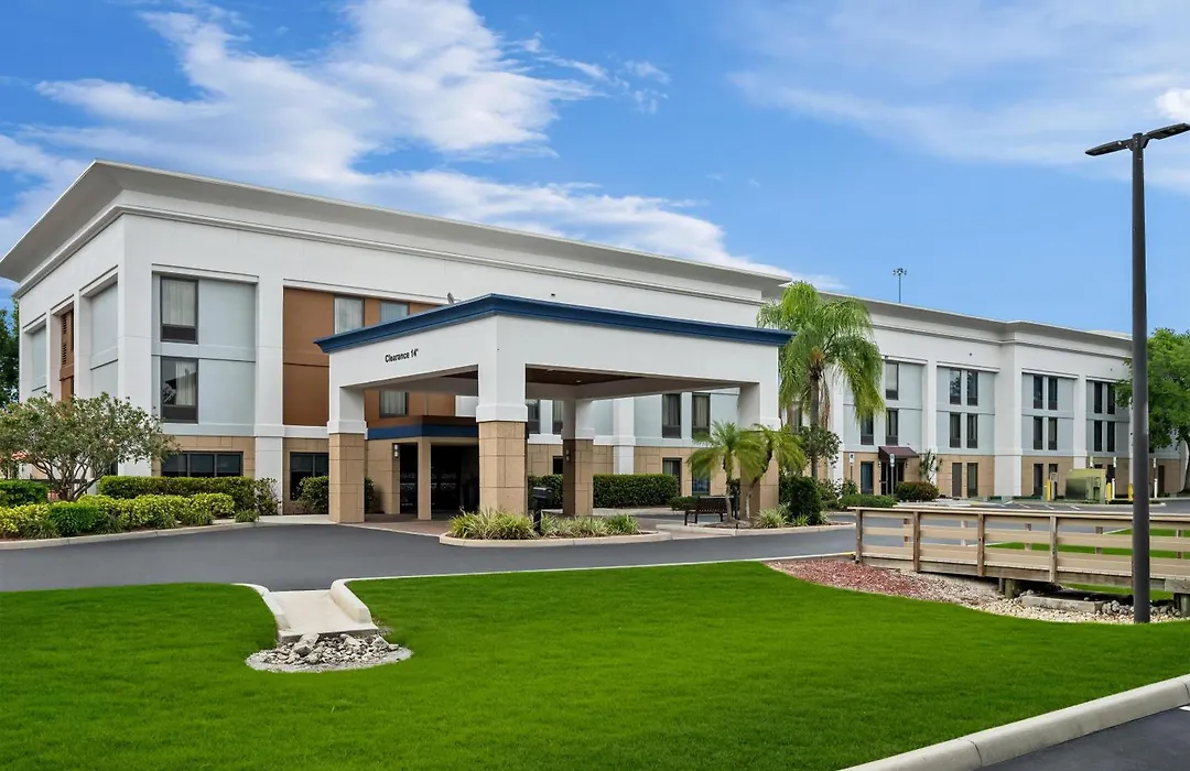 Hampton Inn Naples - I-75-1