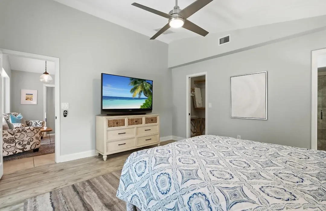 Pet Friendly Pool Home In River Reach Of Naples Fl-1
