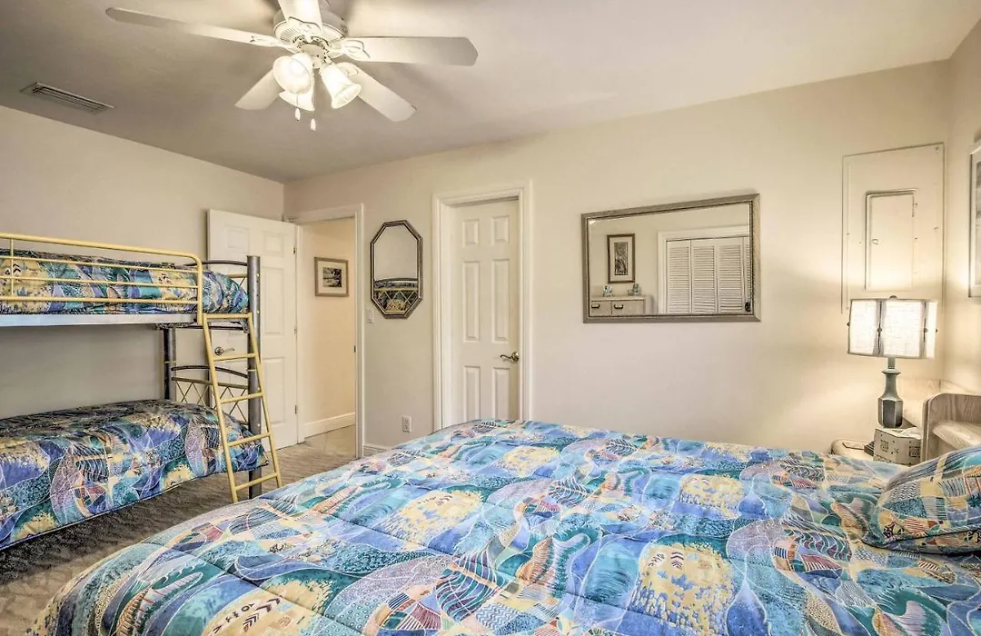 Spacious Naples Home < 1 Mi To Vanderbilt Beach!-1