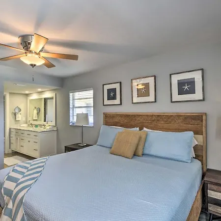 Chic Beach House With Lanai And Private Yard!-2