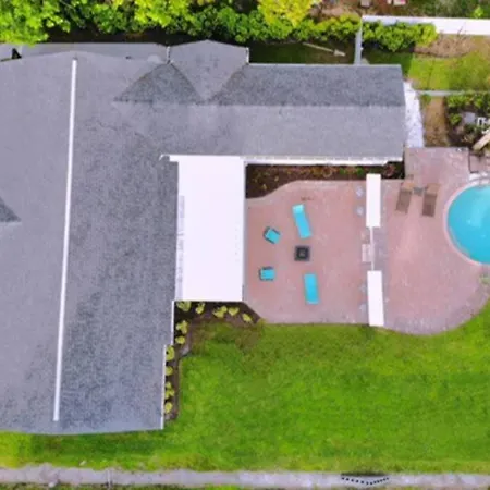 Cheerfull 4/Bed/ 3 Bath / Pool / Best Location-2