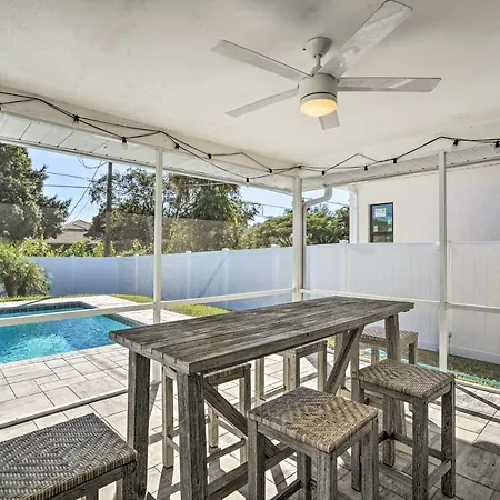 Chic Naples Getaway With Pool And Spa Less Than 2 Mi To Beach!-2