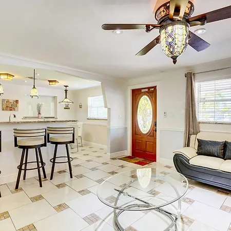 Breezy Naples Home With Private Outdoor Pool!-2