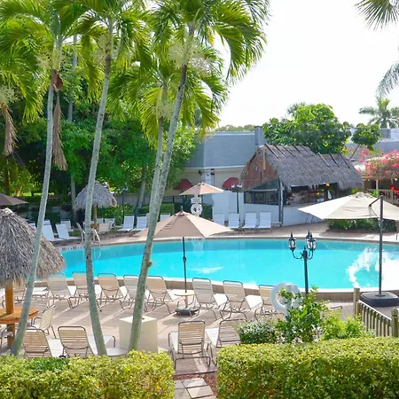 Gulfcoast Inn Naples-3