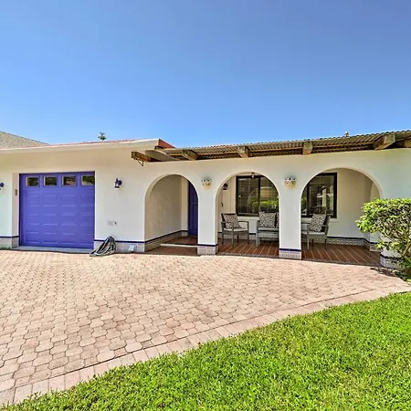 Bright Family Home, Walk To Vanderbilt Beach!-2