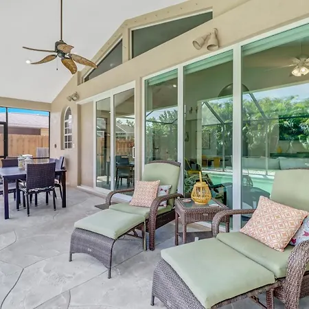 Cozy Beach House - 5 Minutes From Vanderbilt Beach-2