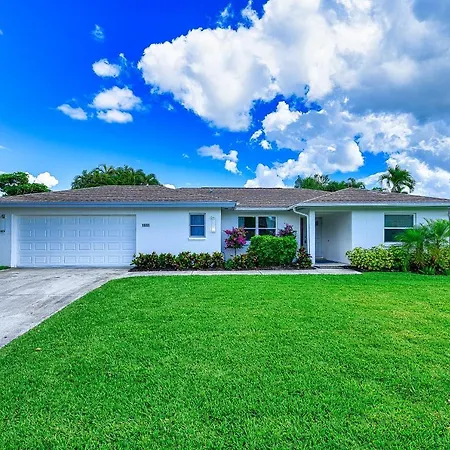 Stunning Beach Oasis With New Heated Pool And Spa!-2