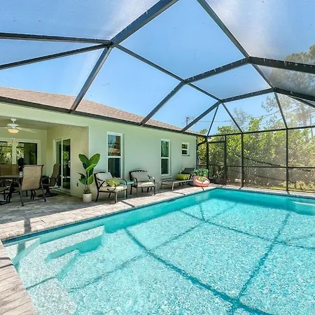 Amazing Pool House In Naples Park - Your Ultimate Getaway Awaits!-2