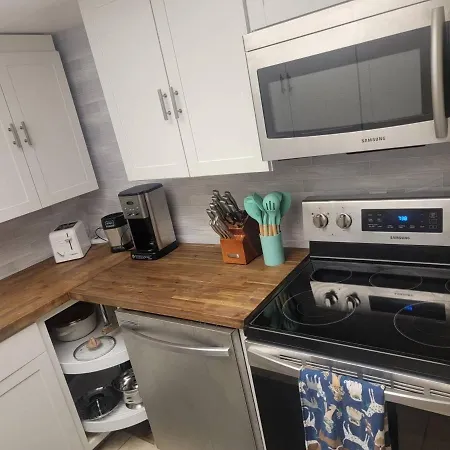 Downtown Naples Gateway Apartment-3