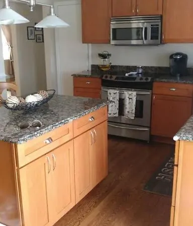 Downtown Naples Gateway Apartment-2
