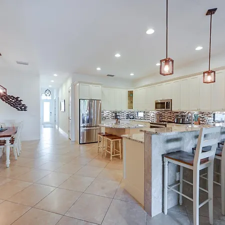 Chic Naples Retreat W/ Private Heated Pool & Lanai-3