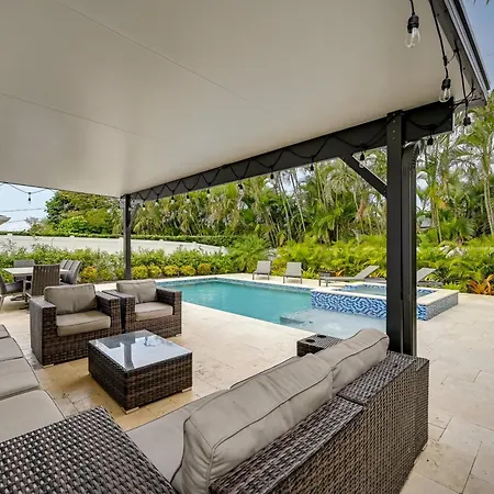 Naples Home W/ Patio < 1 Mi To Beaches!-2