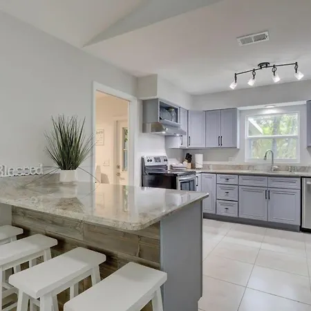 Super Cute Cottage Close To The Beach And The Mercato-3