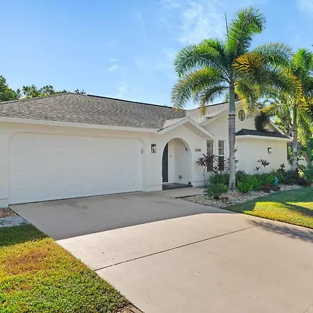 Pet Friendly Pool Home In River Reach Of Naples Fl-2