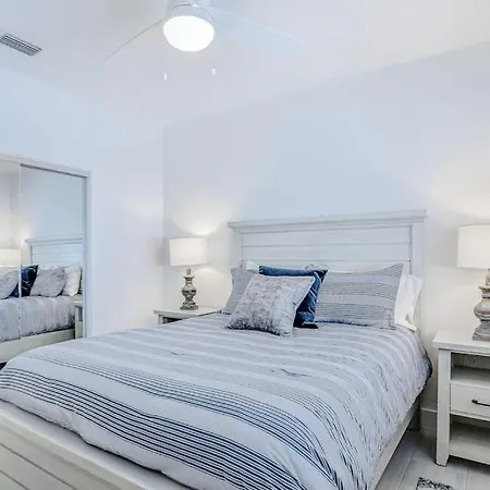 Vanderbilt Aqua Vista-3