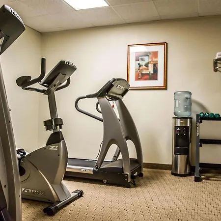 Quality Inn And Suites Golf Resort-2