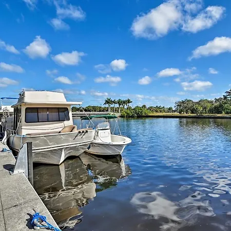 Everglades Studio: Marina View, Patio, Pool Access-2