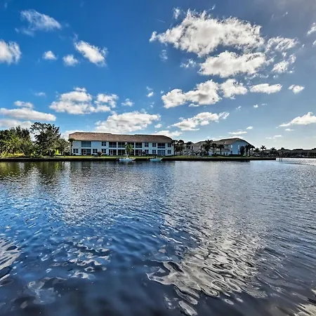 Vibrant Naples Studio With Pool Access And Porch!-2